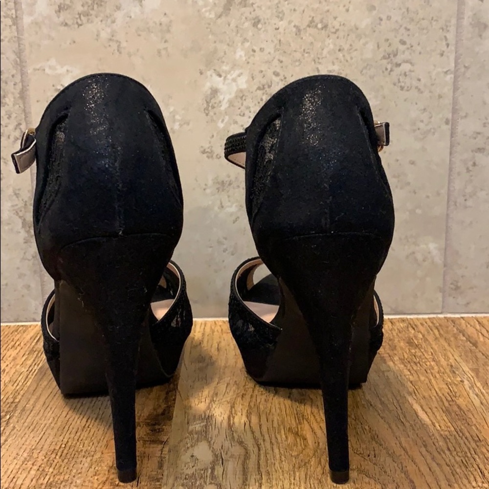 Lace Heels - Picture 3 of 4